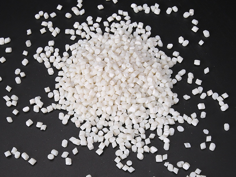 Vis dar kovojate su plastiko šilumos išsklaidymu? Čia yra išsamus termiškai laidžiojo plastiko pirkimo vadovas!